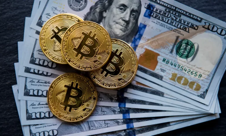 دلار یا بیت کوین
